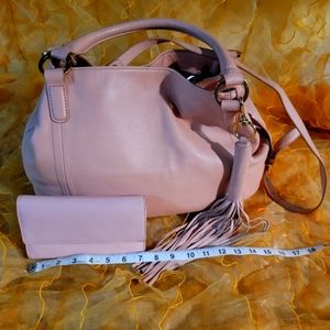 Large G.I.L.I. leather tote with detachable fringe and a wallet